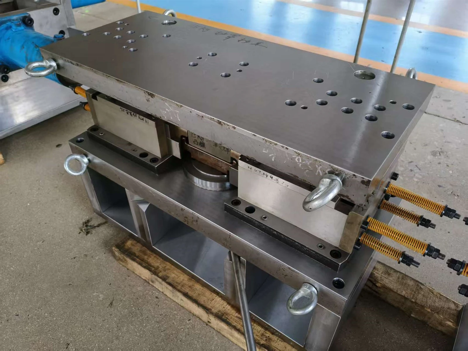 LPG stamping dies LPG stamping dies